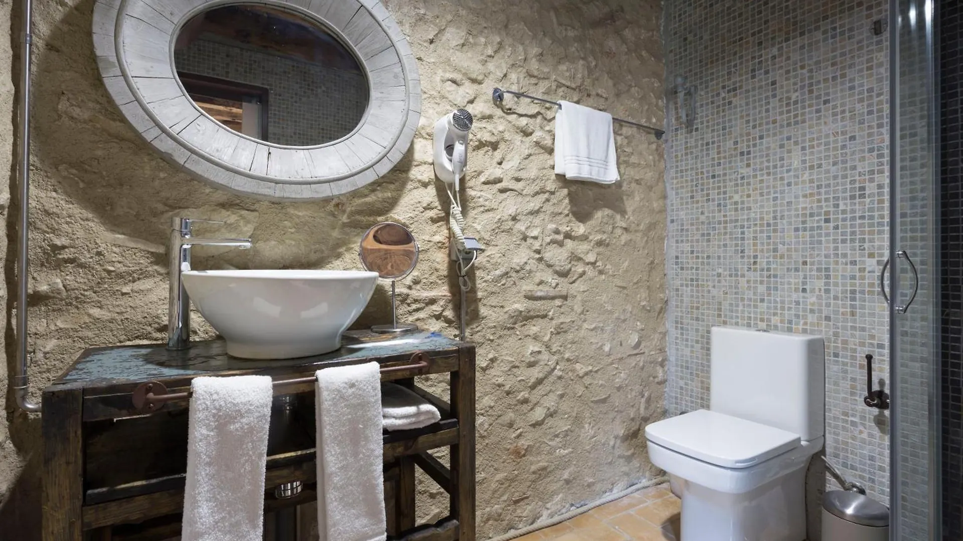 As Palau Dels Alemanys Suites Boutique Monument Girona 3*,